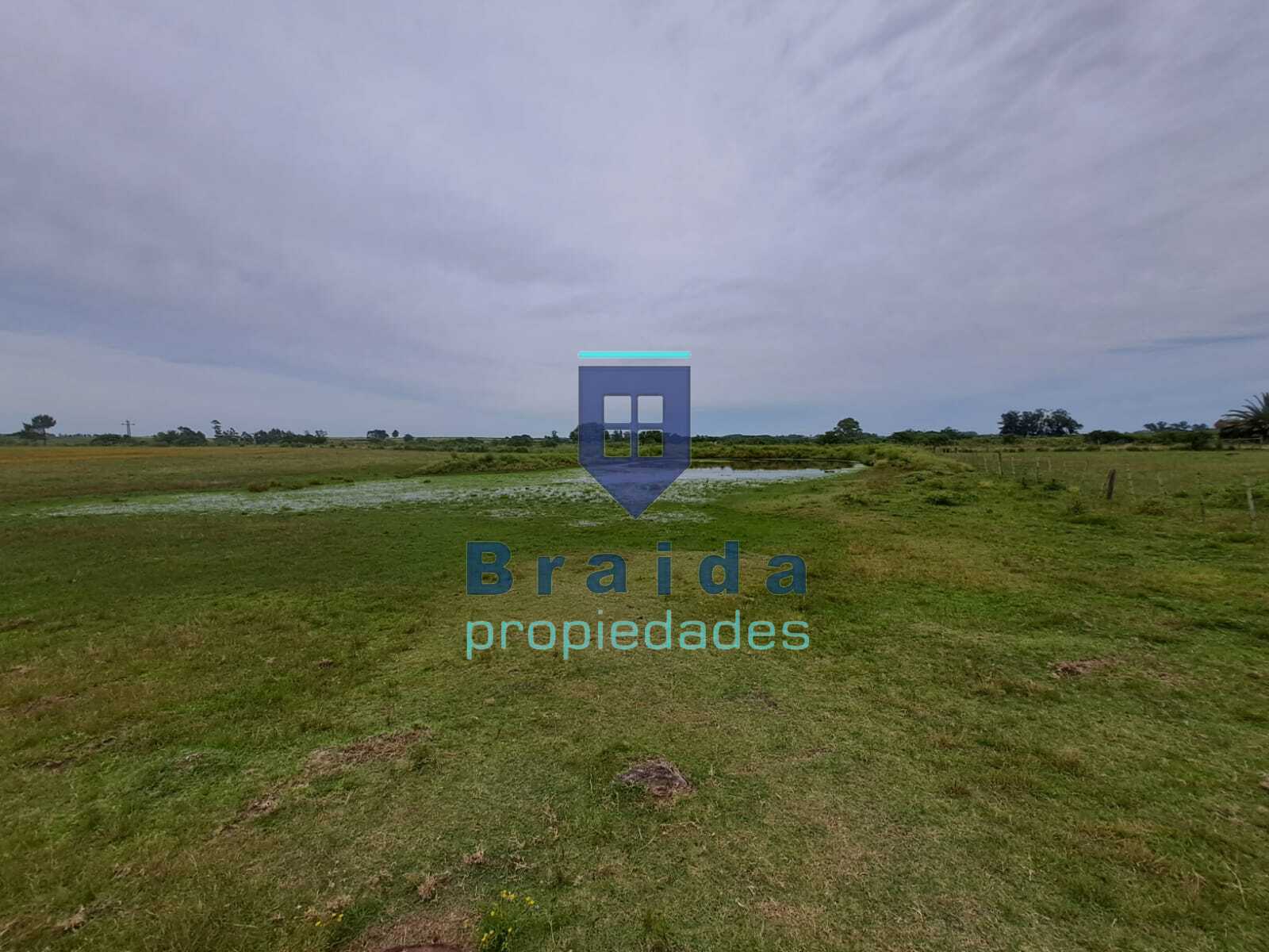 Gran casa y campo de 12 hectáreas