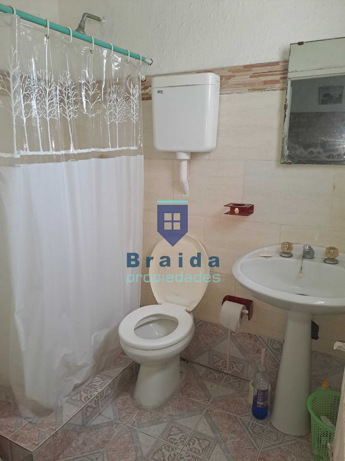 Gran casa y campo de 12 hectáreas