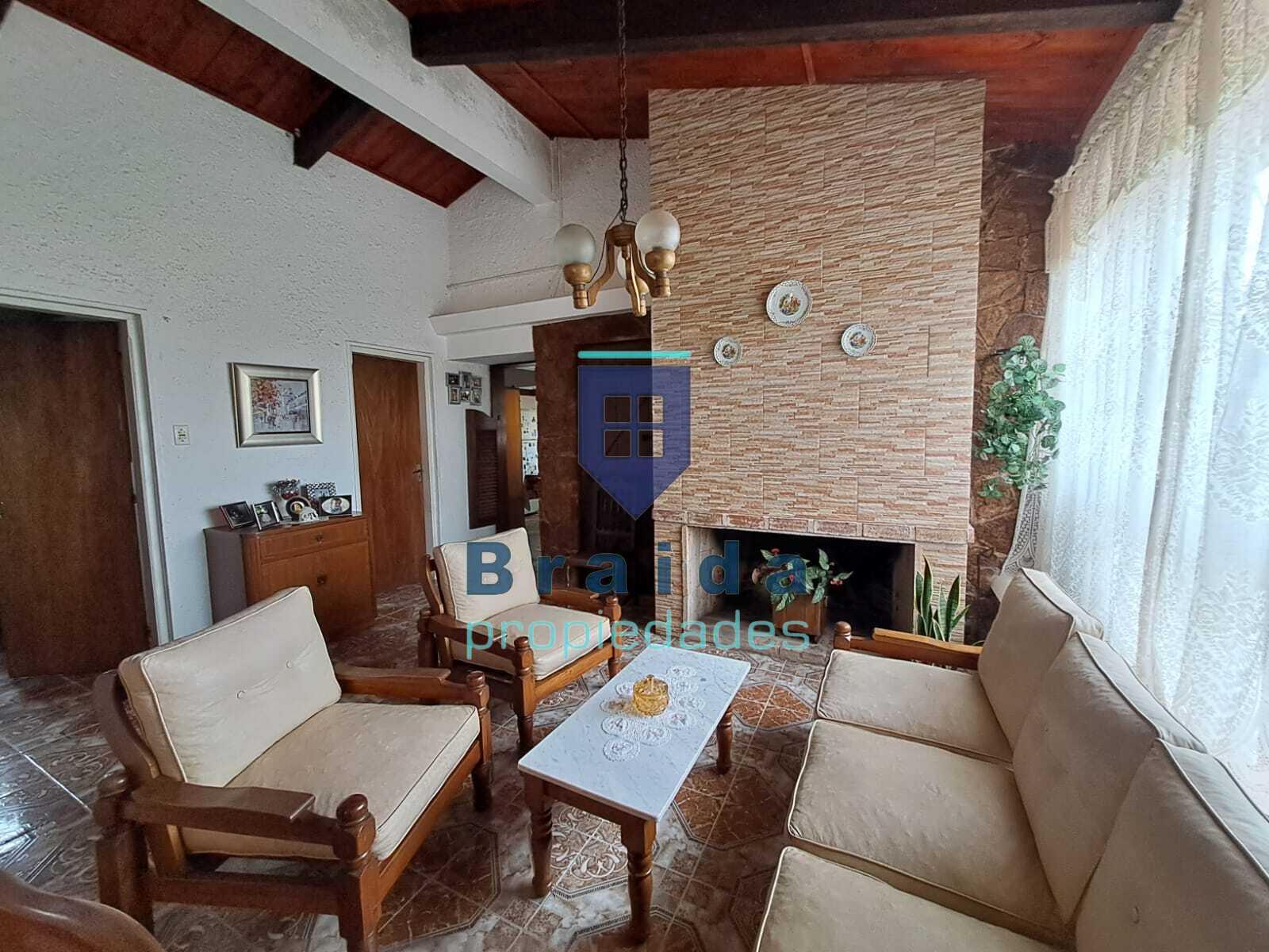 Gran casa y campo de 12 hectáreas