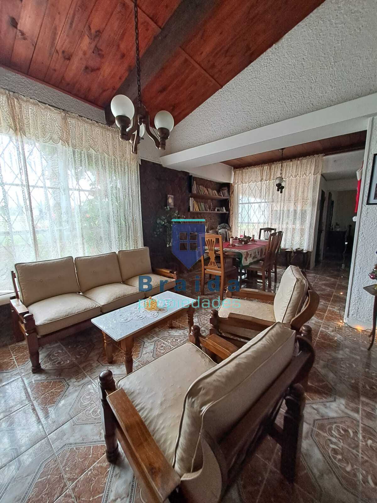 Gran casa y campo de 12 hectáreas