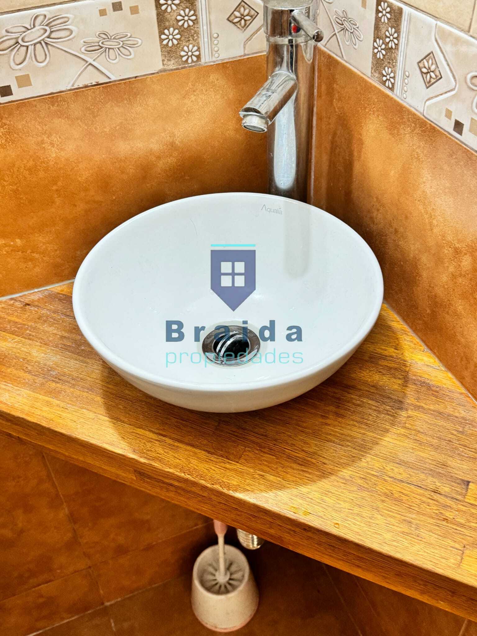 Hermoso apartamento céntrico en Montevideo semiamoblado 