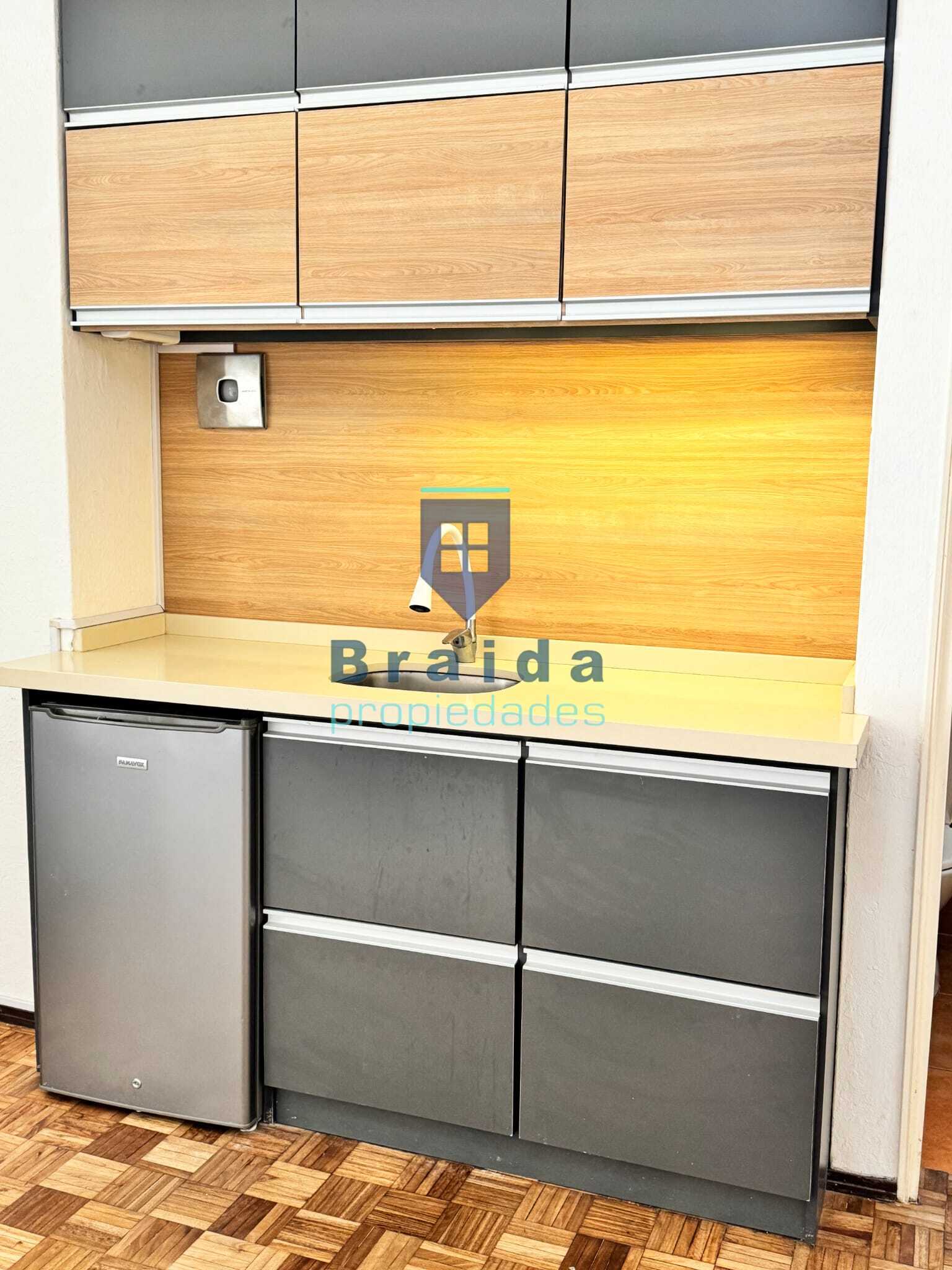 Hermoso apartamento céntrico en Montevideo semiamoblado 