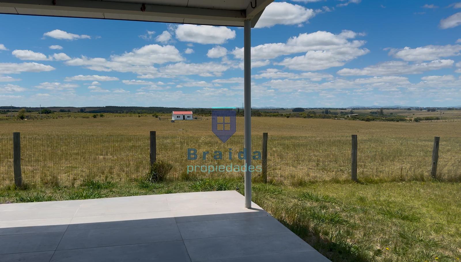 Excelente campo de 18 has con dos viviendas 