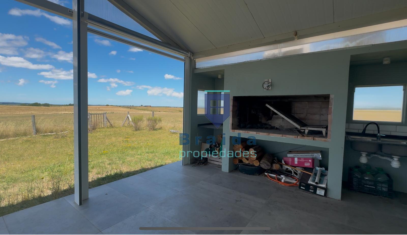 Excelente campo de 18 has con dos viviendas 