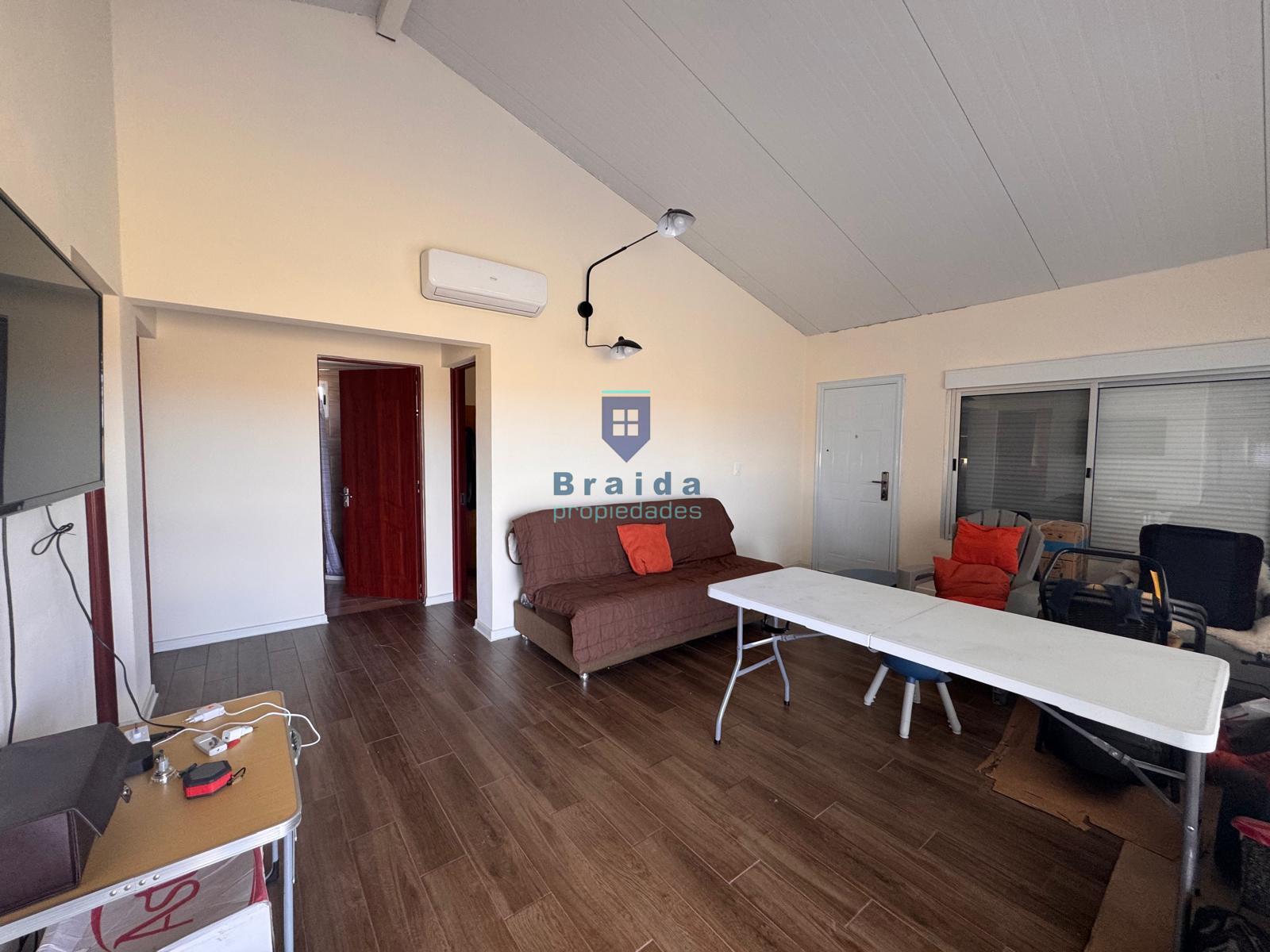 Excelente campo de 18 has con dos viviendas 