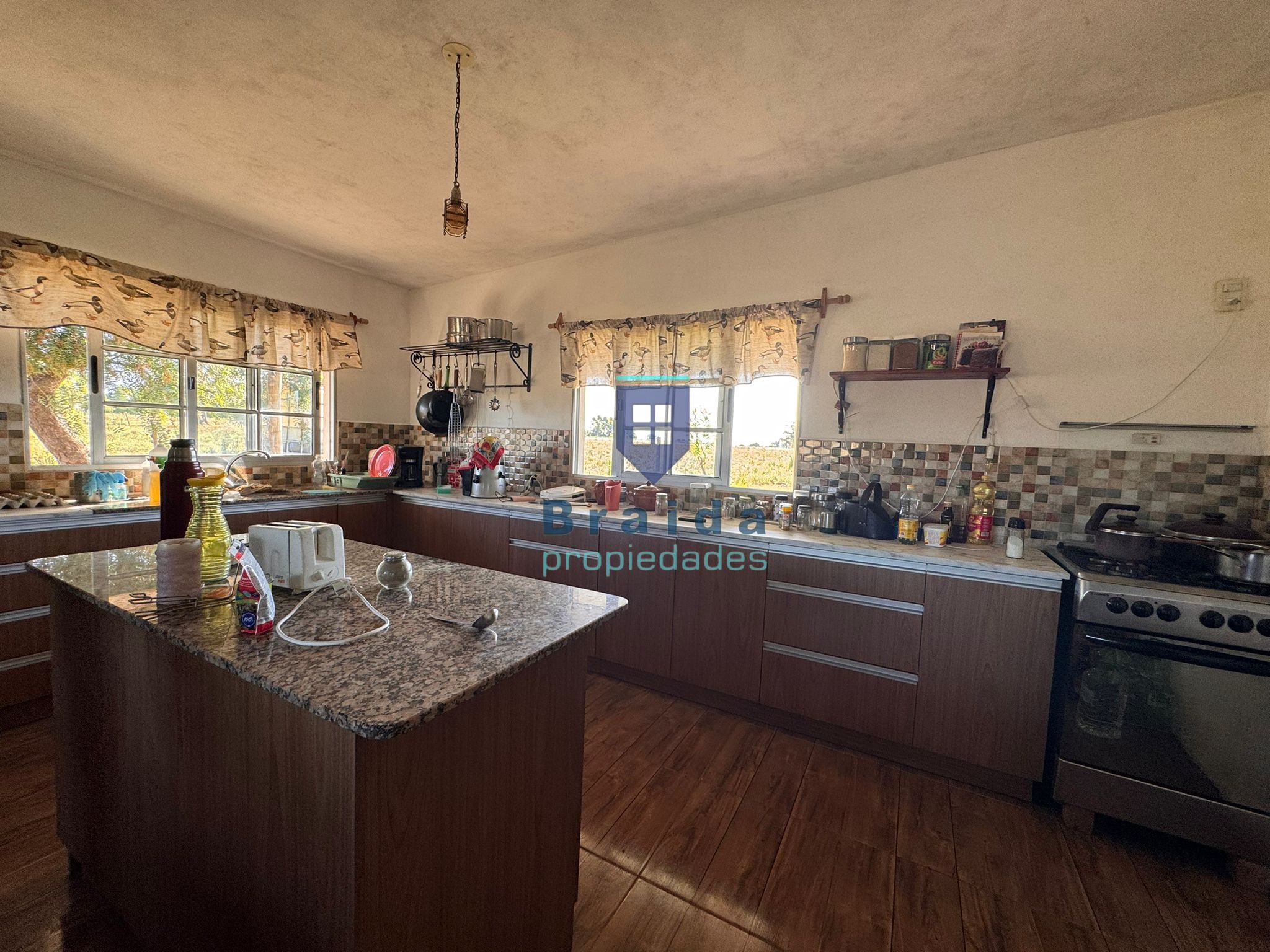 Campo de 11 hectáreas en km 49