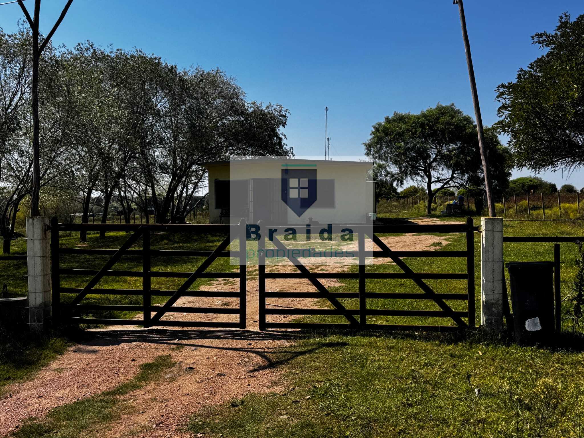 Se vende casa con más de  media hectárea de terreno. En San Jacinto