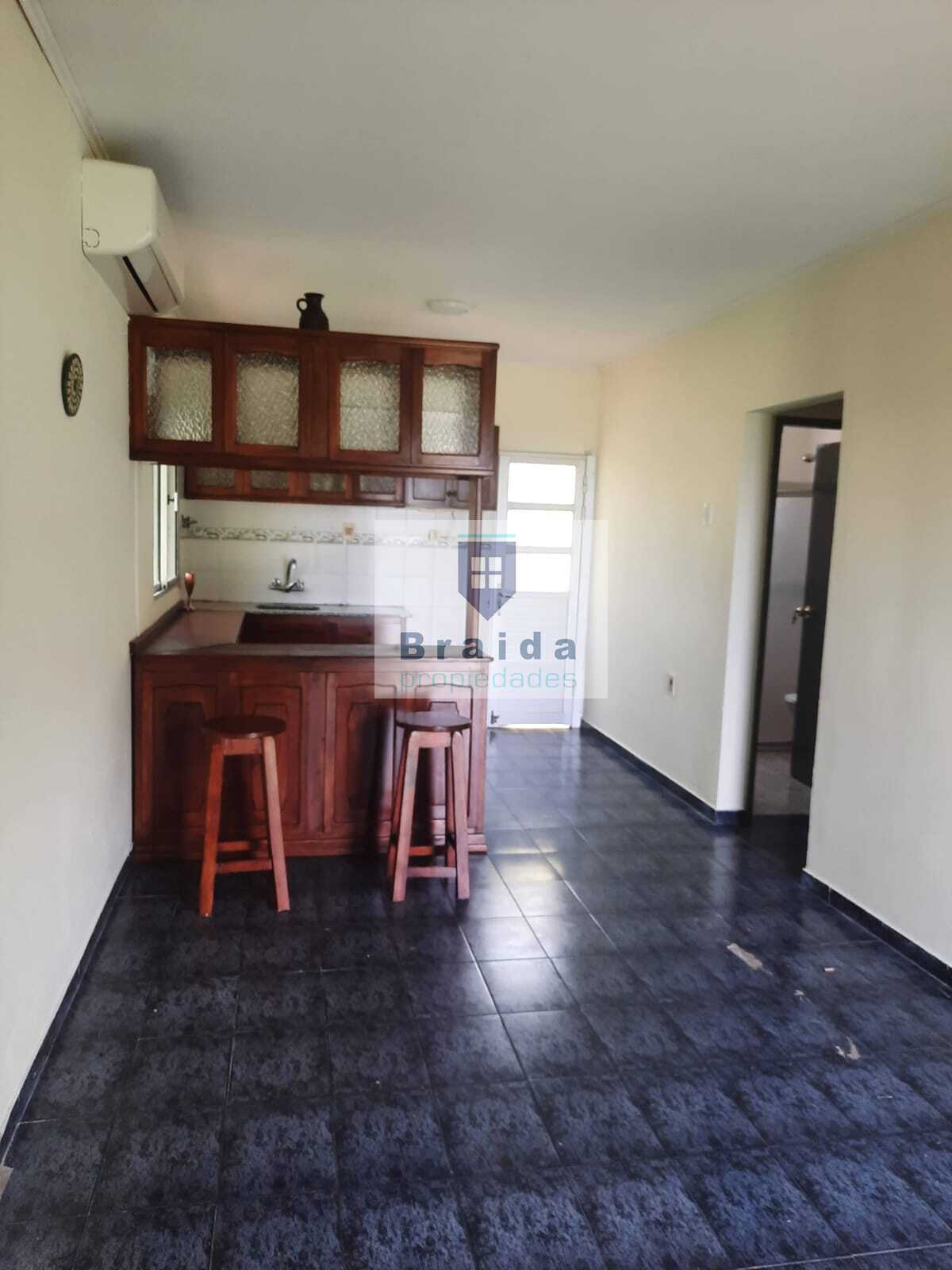 Se vende casa con más de  media hectárea de terreno. En San Jacinto