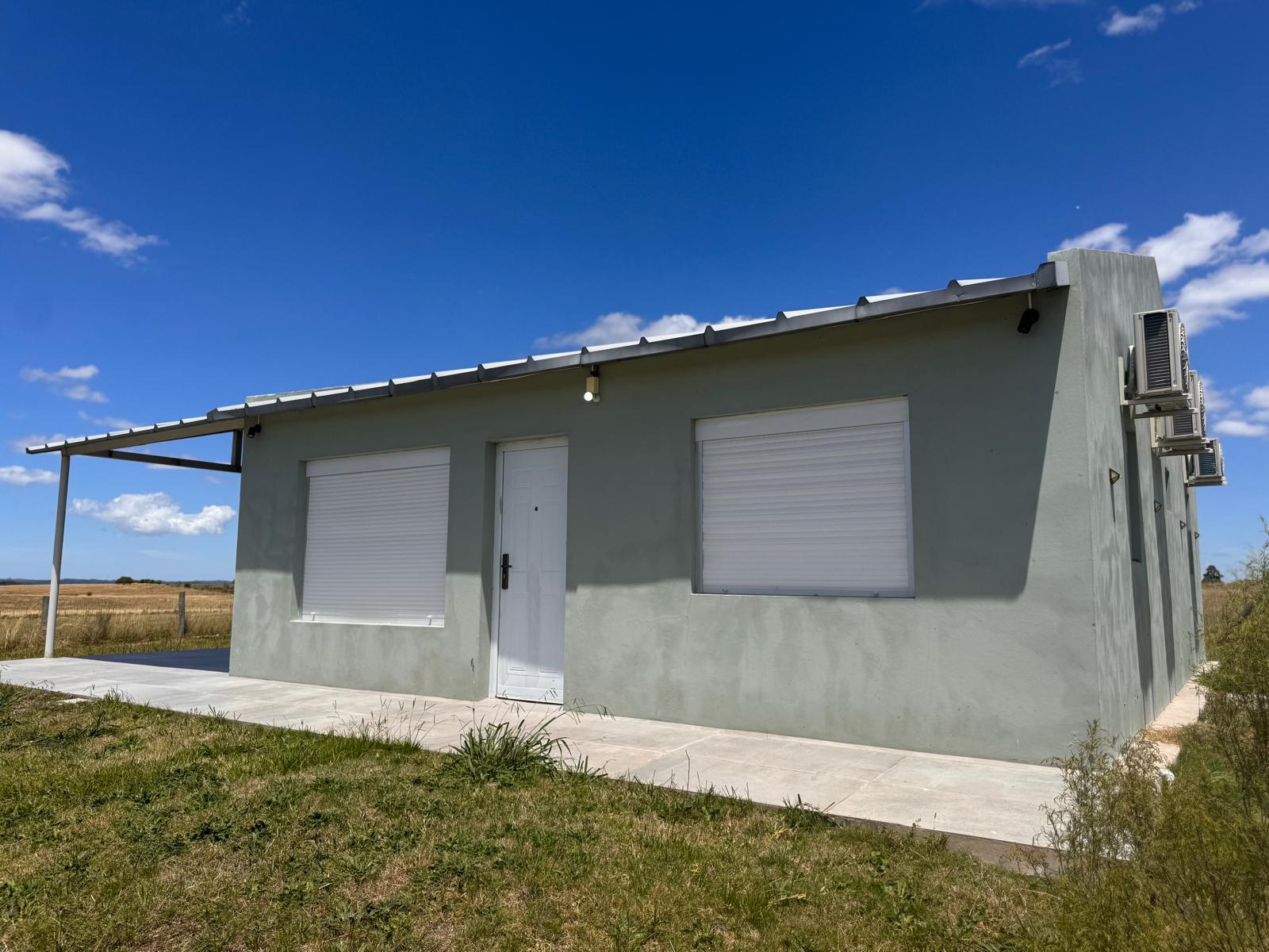 Excelente campo de 18 has con dos viviendas 