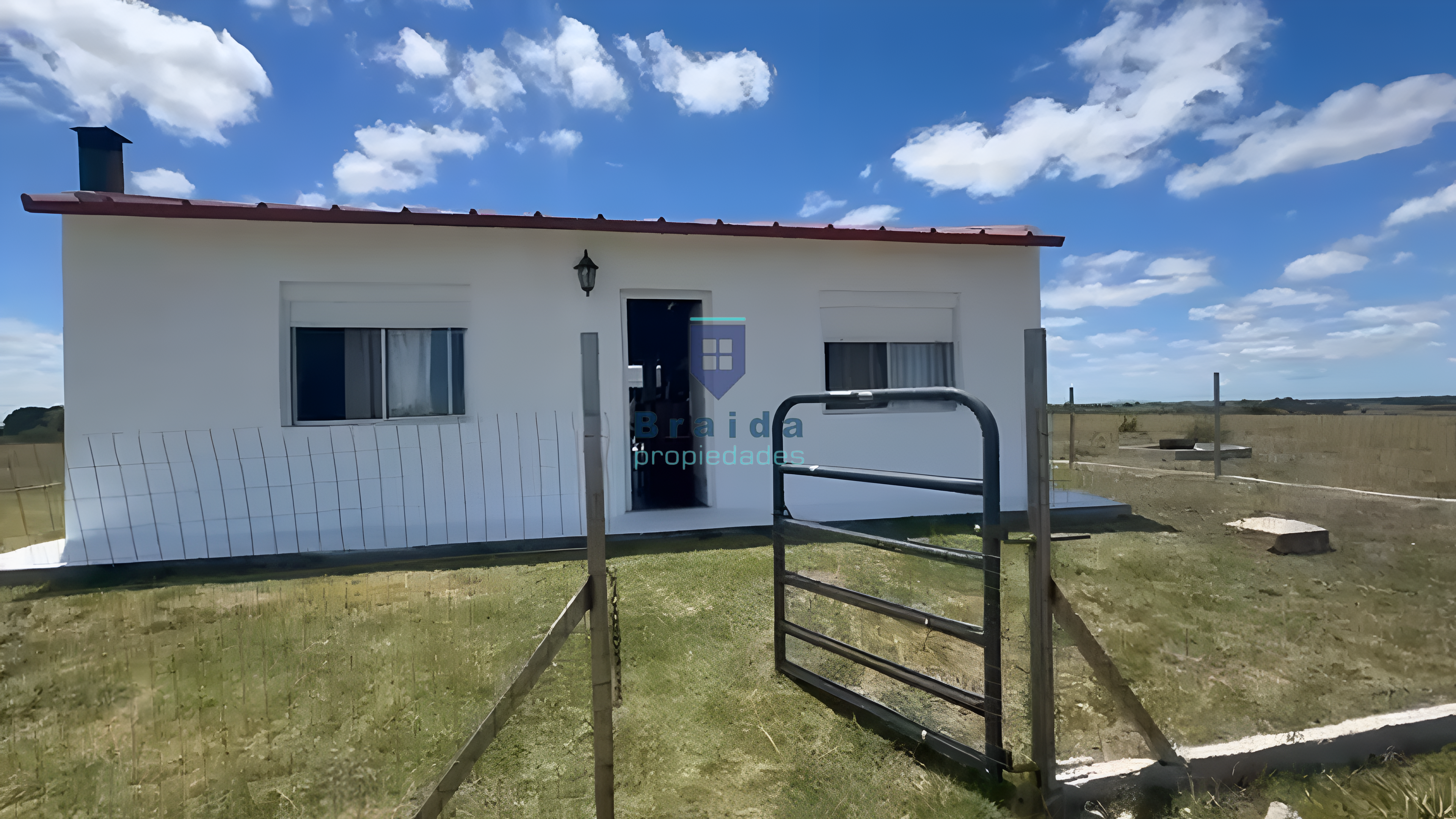 Excelente campo de 18 has con dos viviendas 