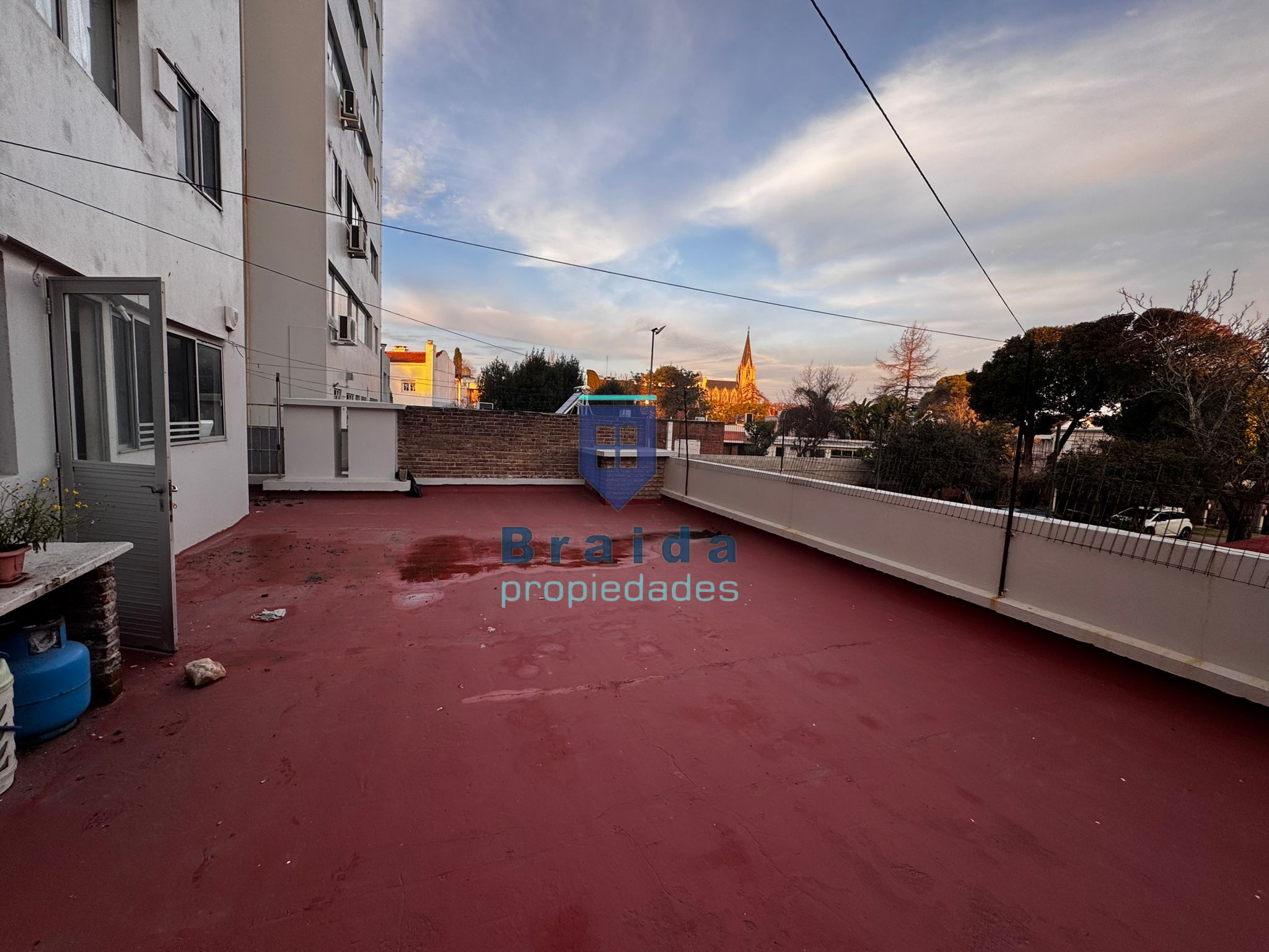 Gran apartamento de 3 dormitorios en Montevideo 