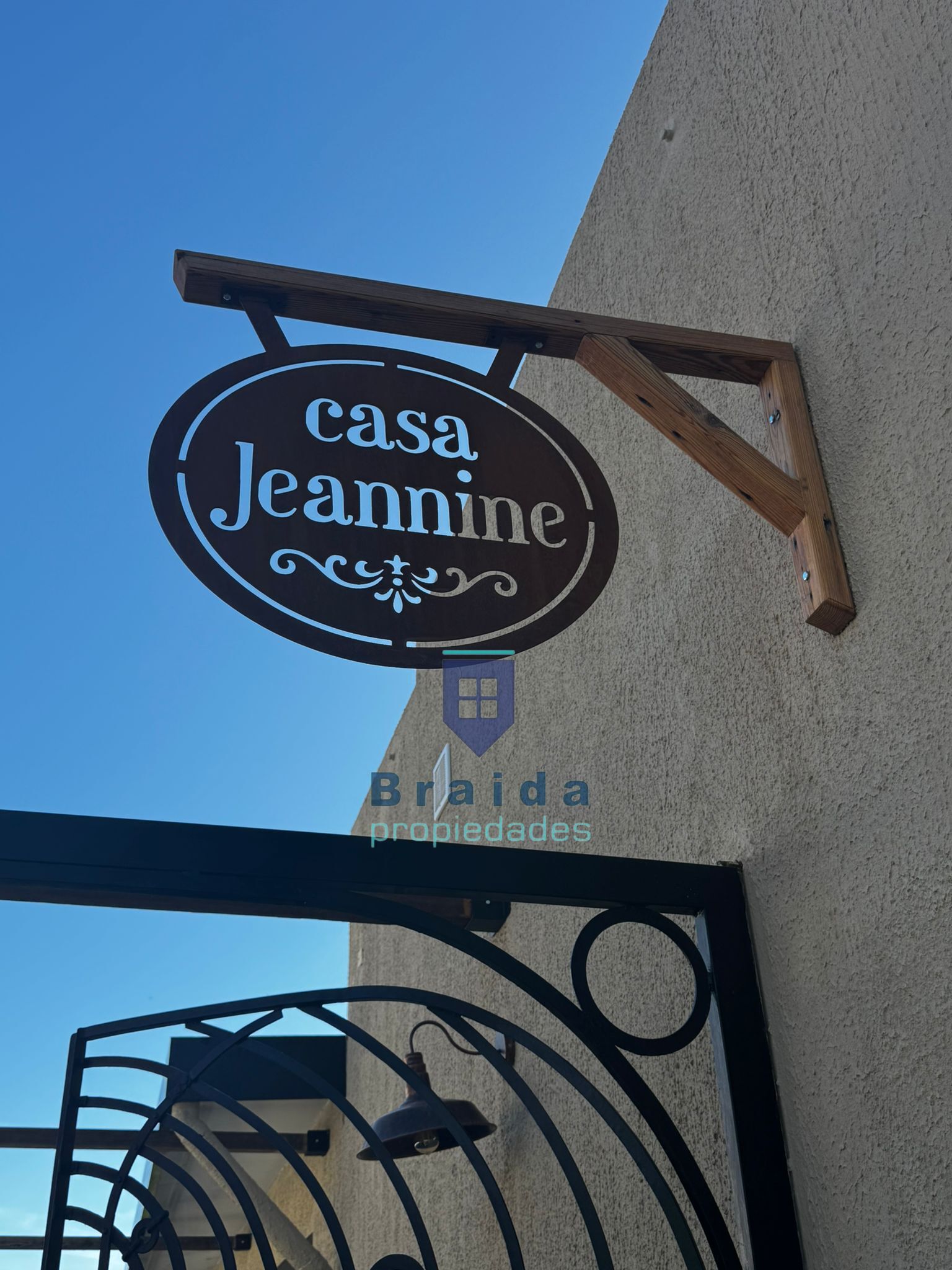 Hermosos locales comerciales en zona céntrica de San Jacinto