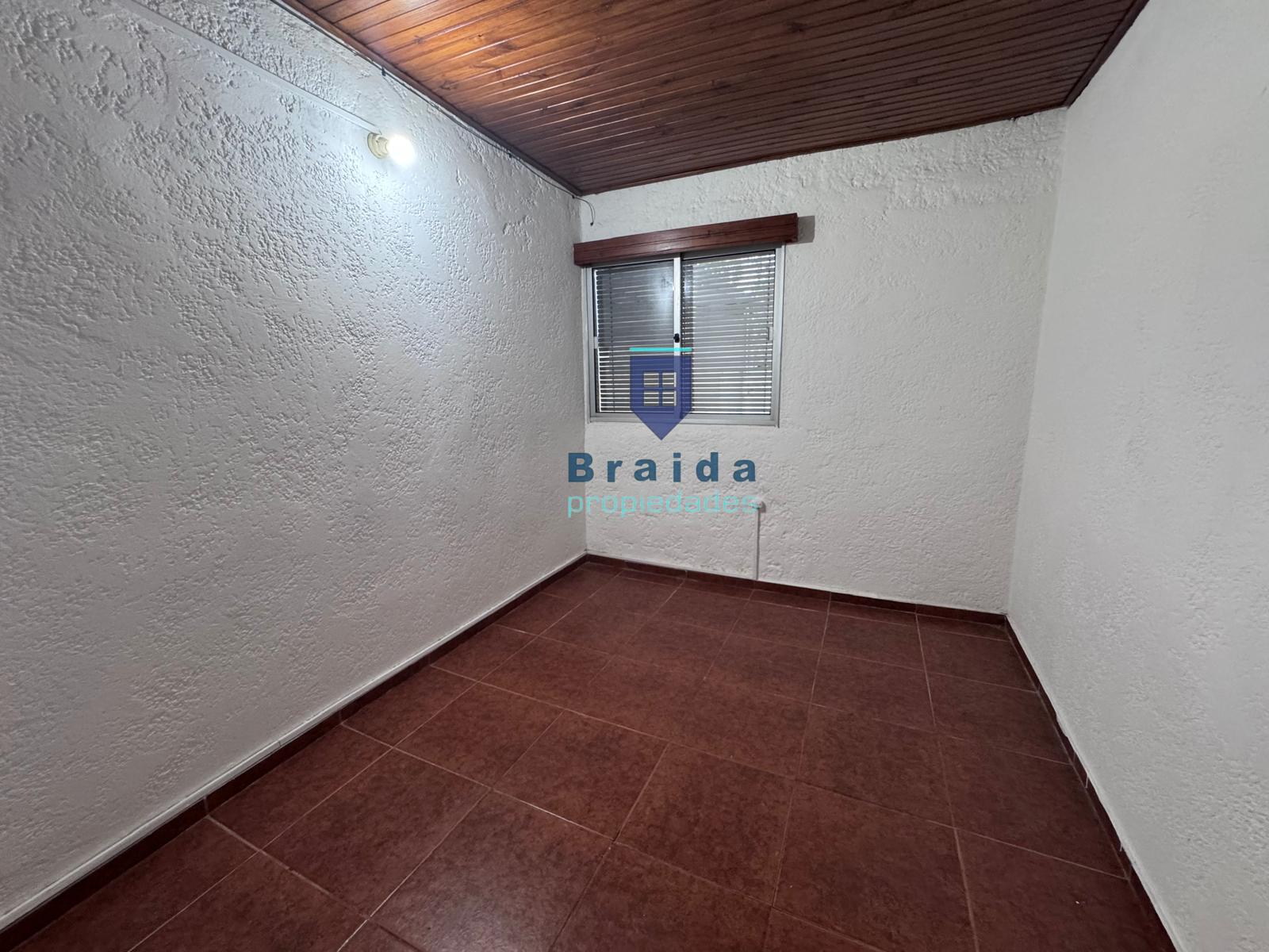 Vivienda al fondo de dos dormitorios