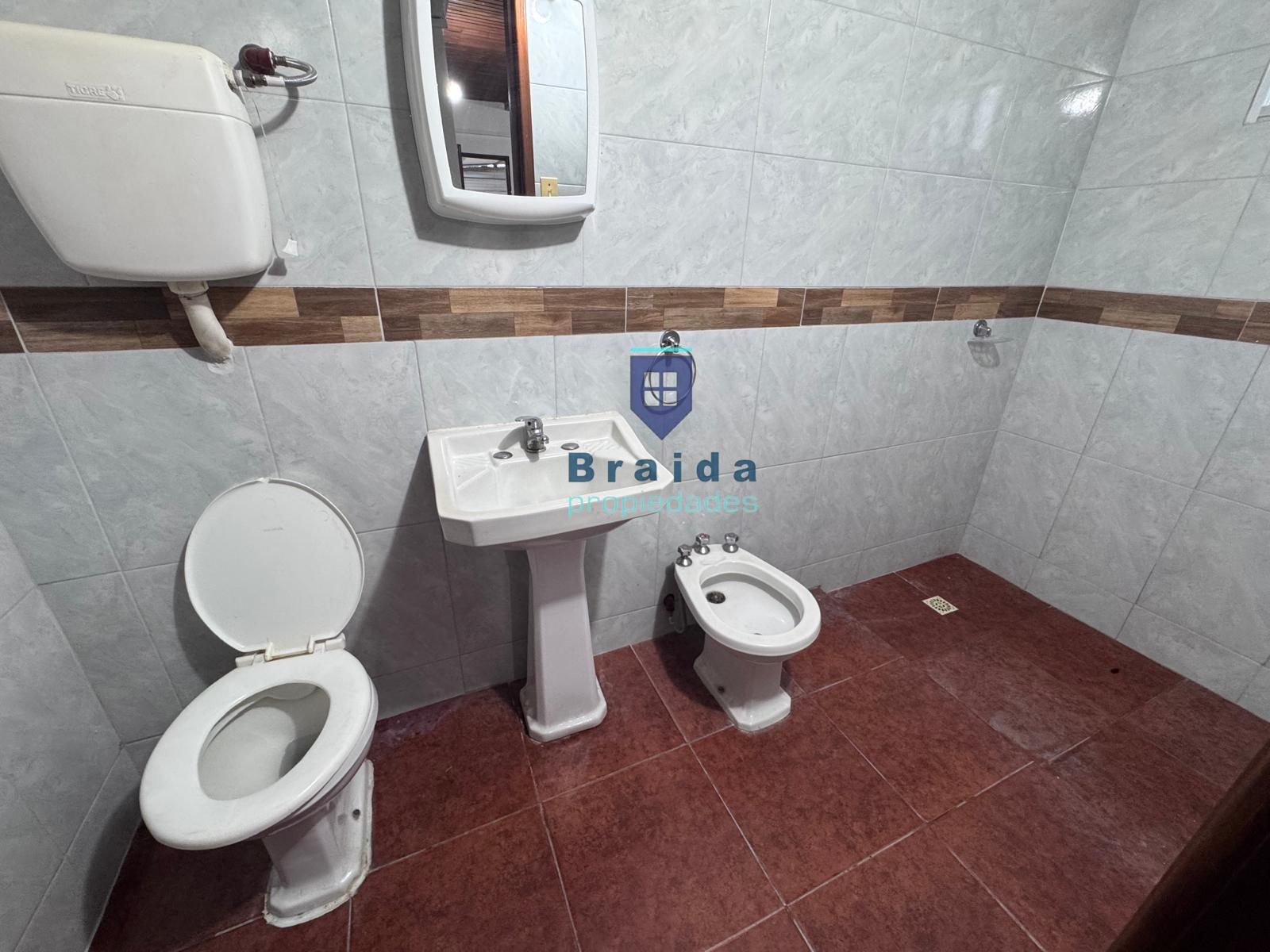 Vivienda al fondo de dos dormitorios