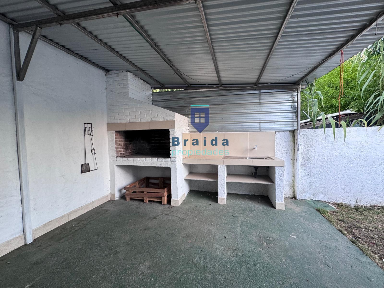 Vivienda al fondo de dos dormitorios