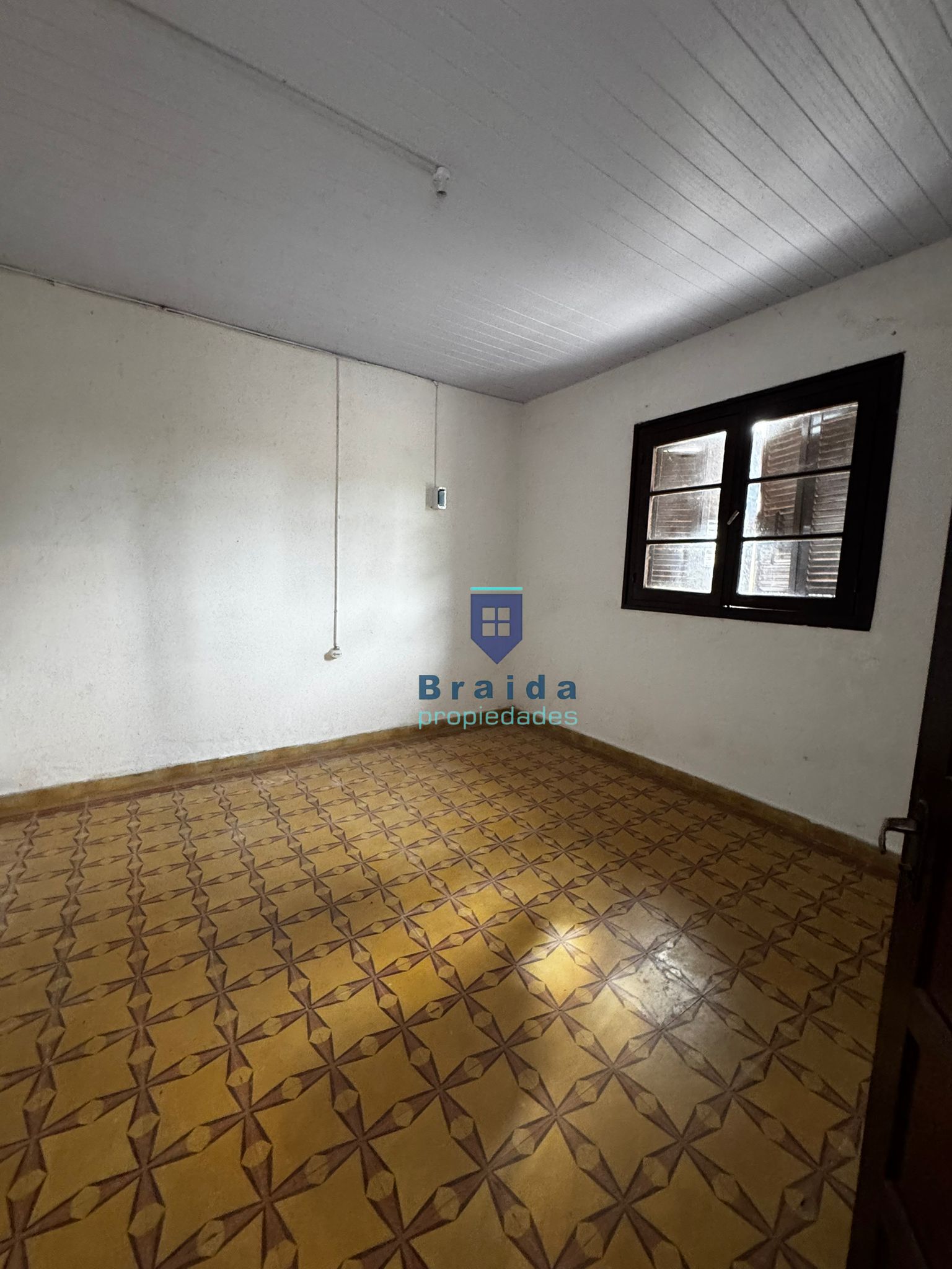 Gran casa con 3has de campo