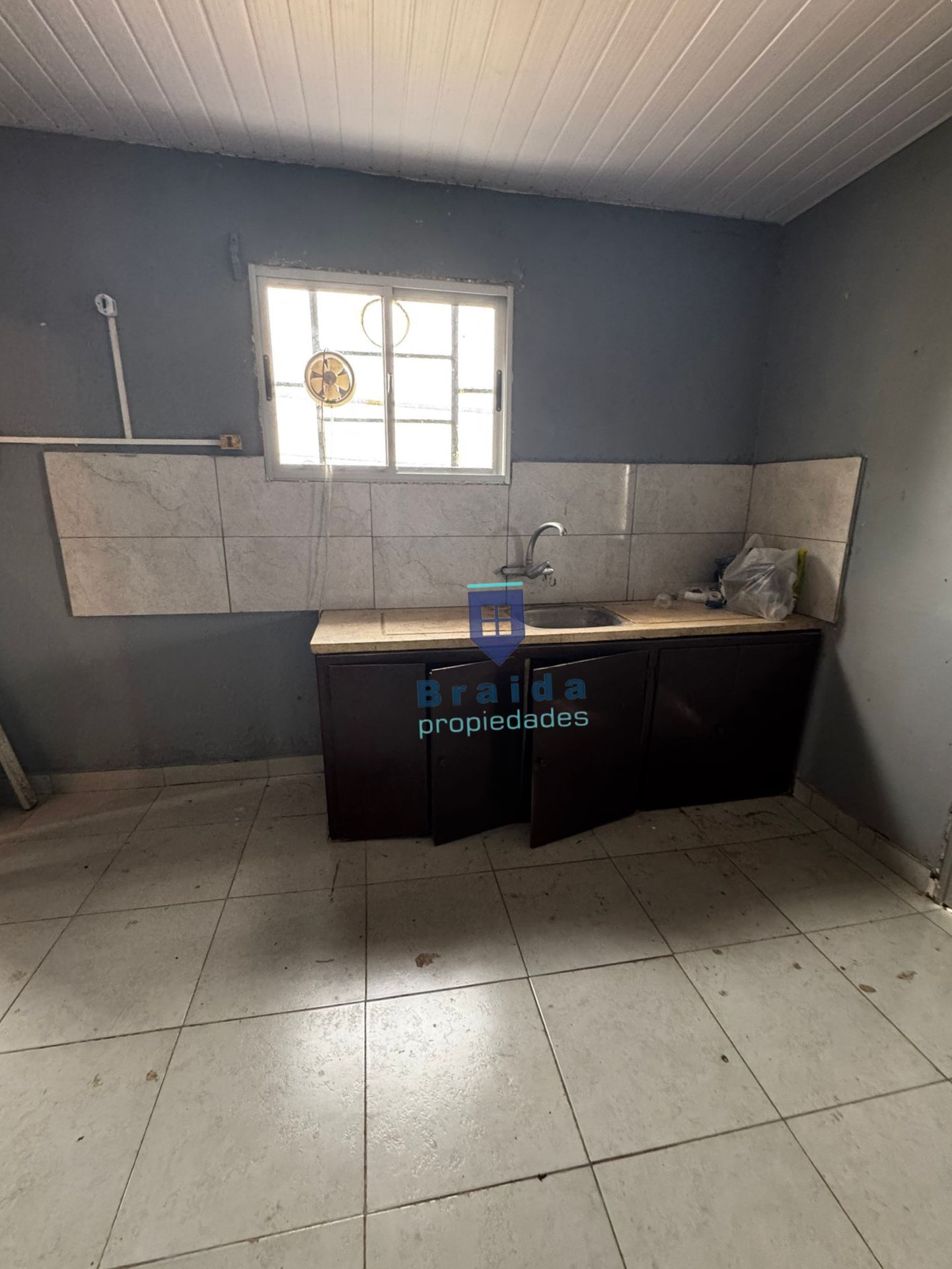 Gran casa con 3has de campo