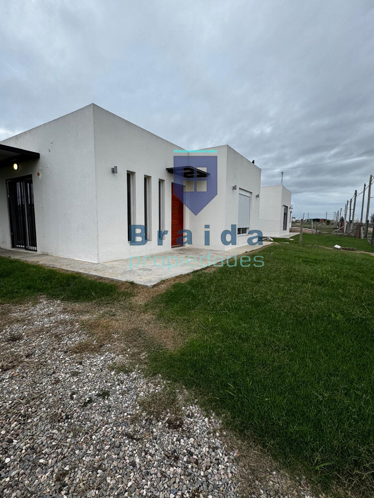 Hermosa vivienda de dos dormitorios en San Jacinto