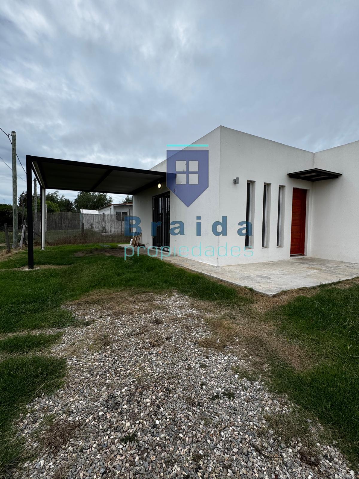 Hermosa vivienda de dos dormitorios en San Jacinto