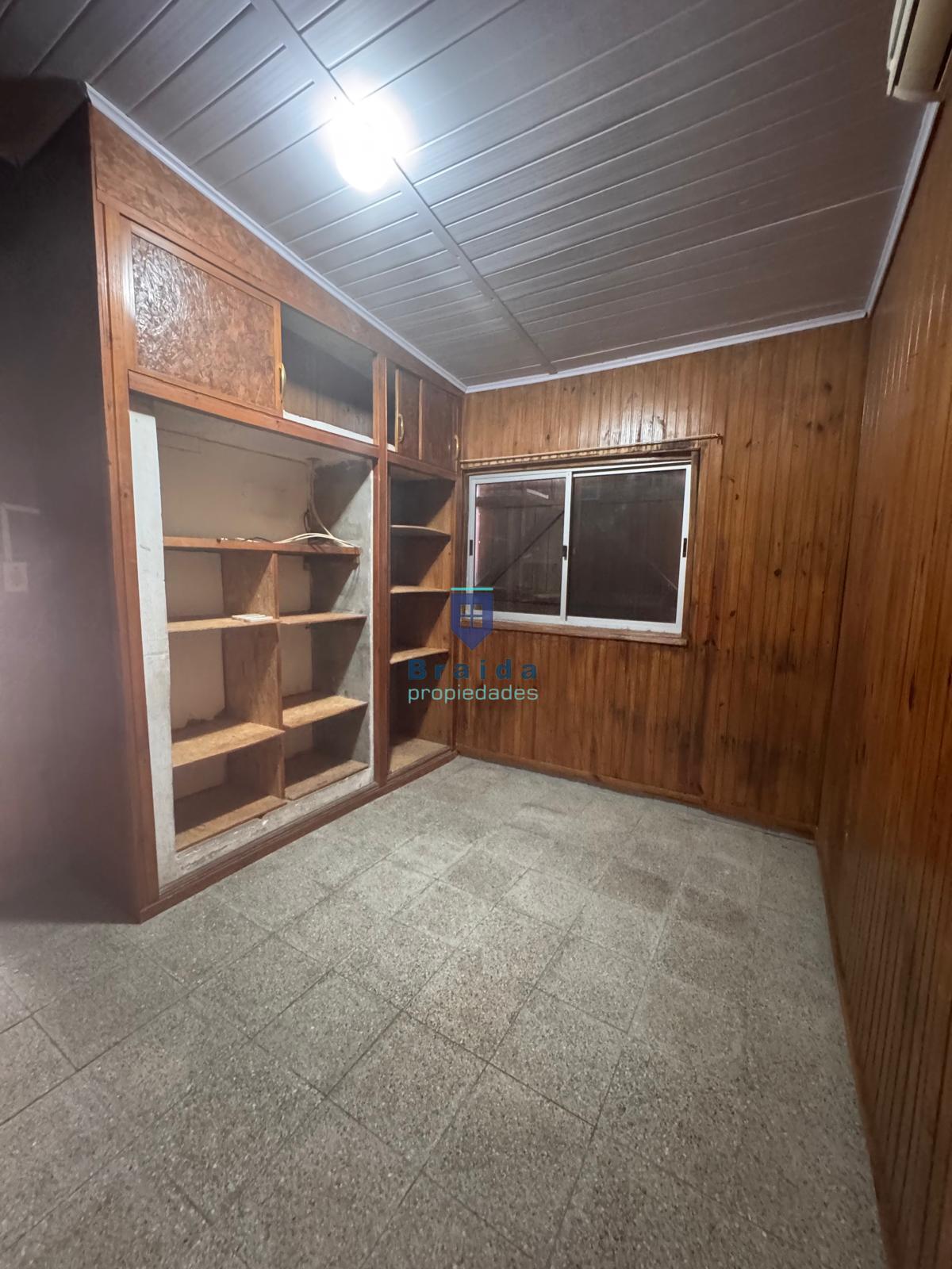 Gran vivienda de 2 dormitorios a cuadras de la plaza