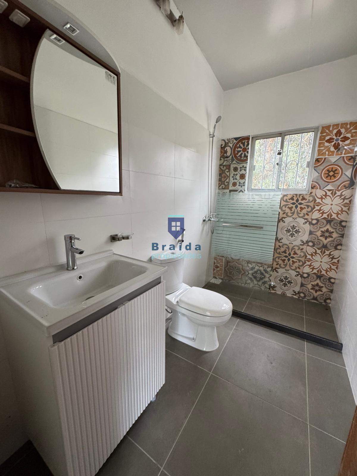 Gran vivienda de dos dormitorios semi amoblada