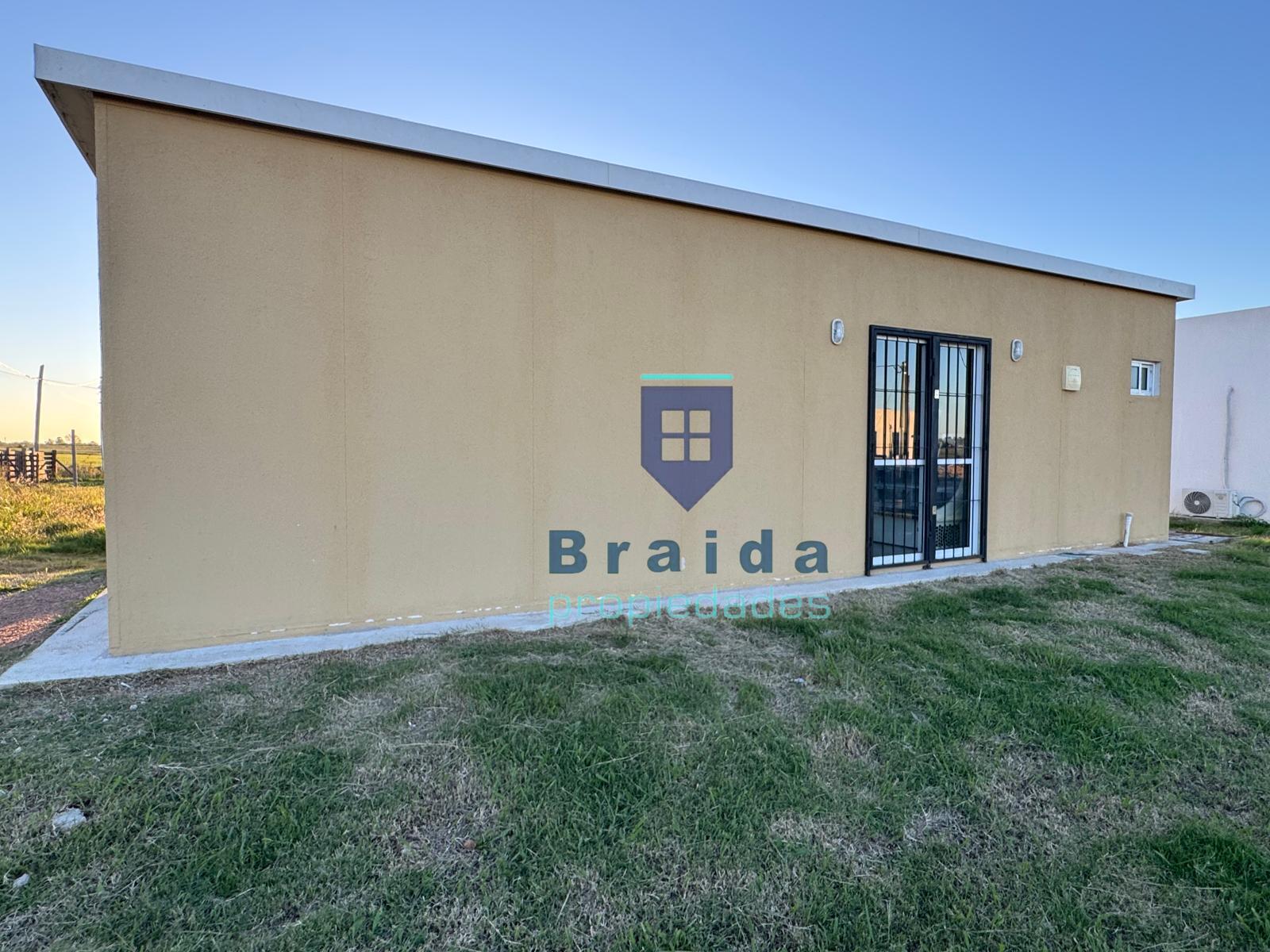 Hermoso local comercial en zona en crecimiento de San Jacinto 