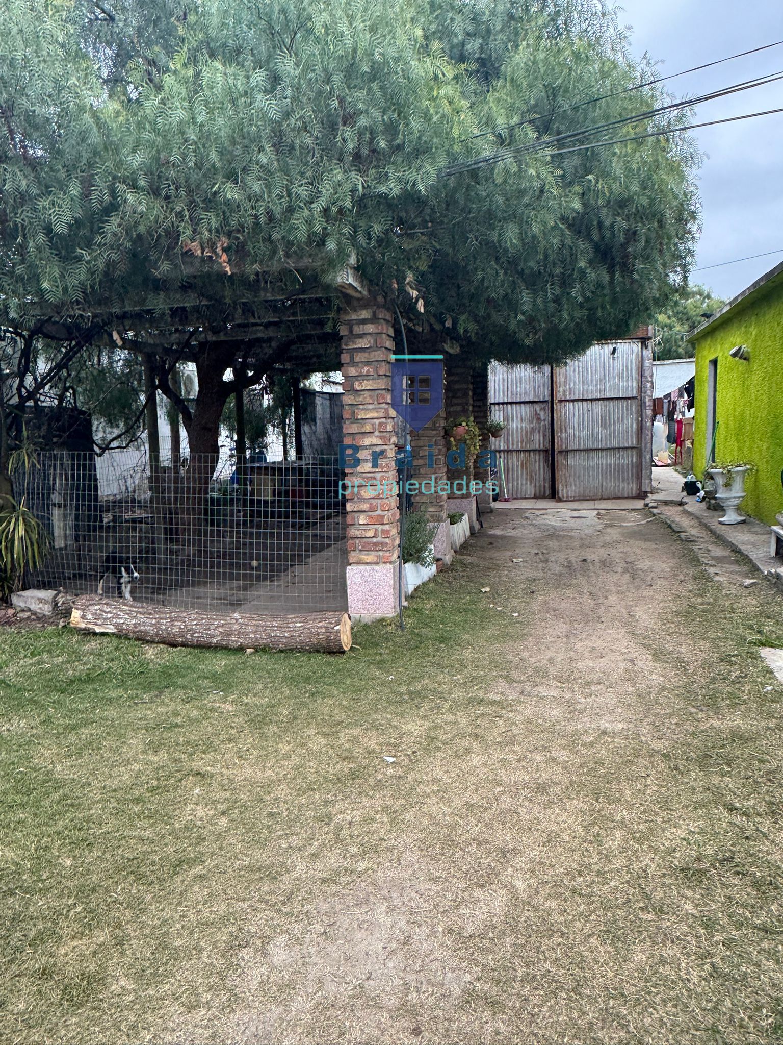Venta de propiedad con dos viviendas en San Jacinto