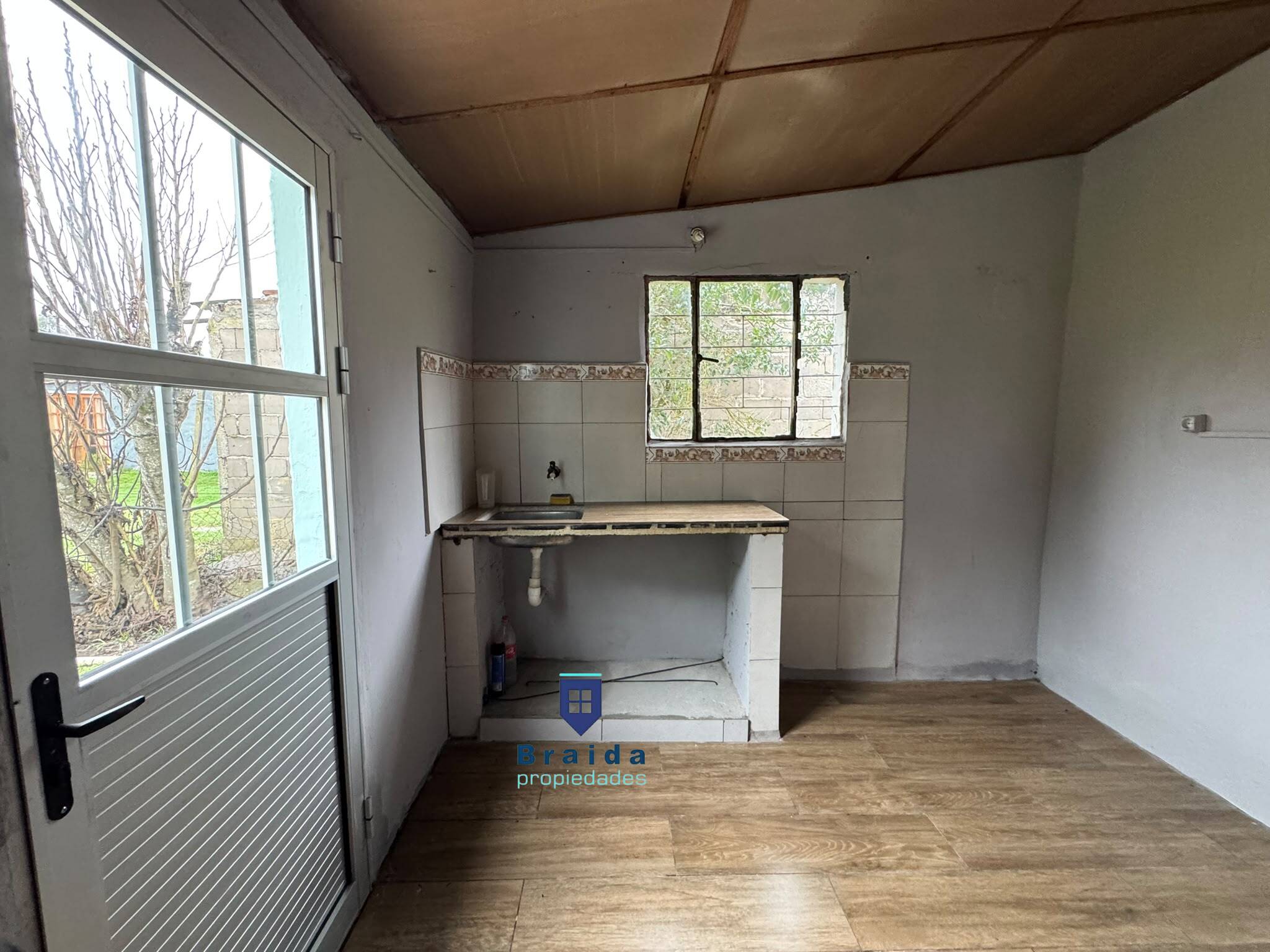 Vivienda en ruta 7 con terreno 